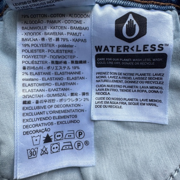 Levi's Women's Classic Bootcut Jeans Mid Rise Size 14 Side Embroidered - Picture 11 of 13